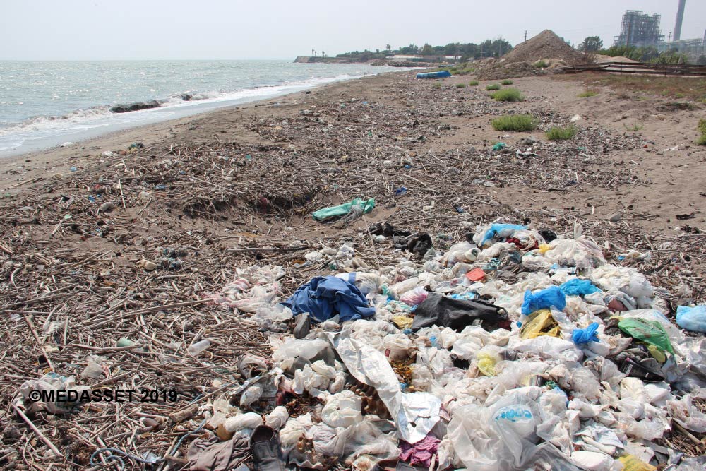 Kazanli (litter on the beach). lower resolution for web©